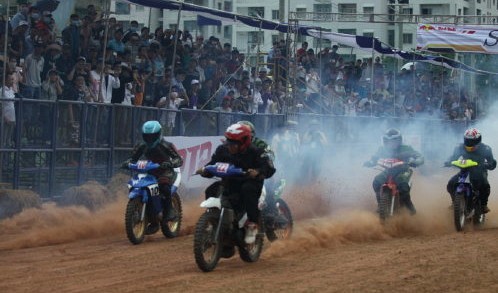 motorbike racing returns to ho chi minh city after 17 years