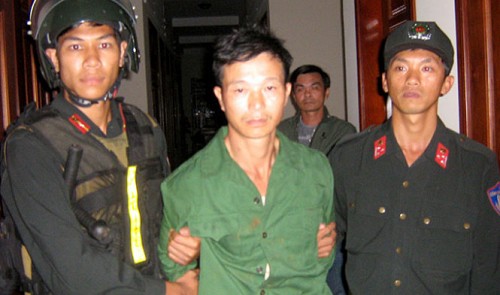 drunk man slashes seven people leaving four dead in central vietnam