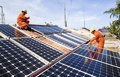 Ha Tinh to build two solar power plants