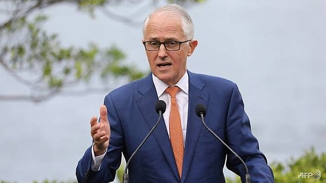australian pm turnbull survives party leadership challenge