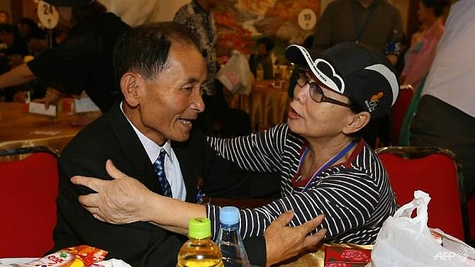 north and south koreans prepare to part for last time after rare reunions