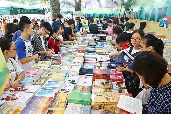 autumn book festival opens in hanoi