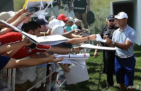 Woods 'way better' entering PGA playoff test at Medinah