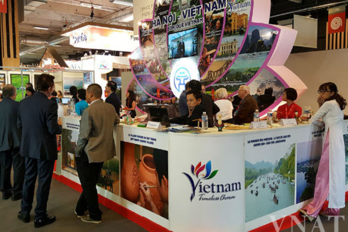 vietnam attends top resa tourism fair in france hinh 0