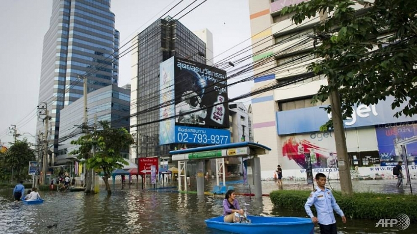 bangkok climate conference sounds alarm ahead of un summit