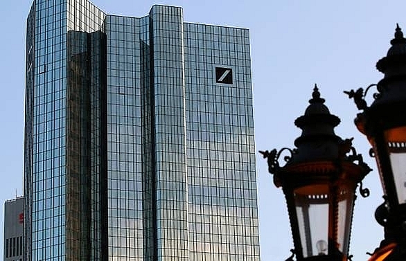 German supervisor raps Deutsche Bank over money laundering