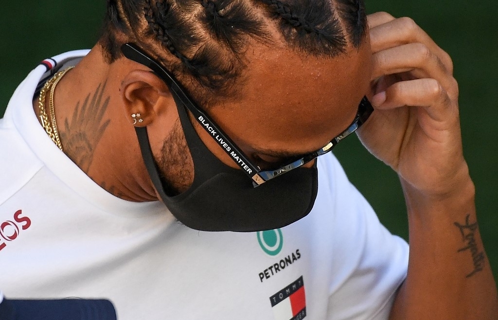 Hamilton plays down significance of records, makes F1 equality pledge