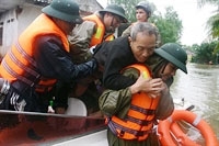 Floods leave 21 dead and many missing