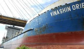 Vinashin looks for safe port to berth