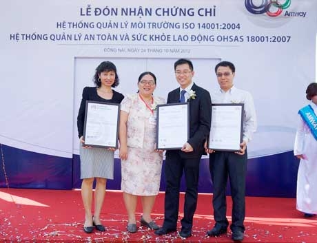 Amway Vietnam receives BSI certificates