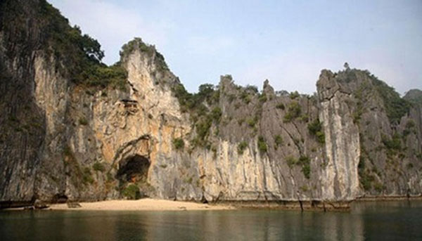 Cat Ba Island, cliffs, rock-climbing, primary forests