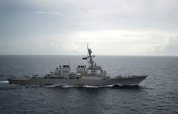 US warship sails near South China Sea area claimed by Beijing