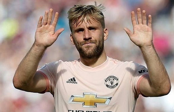 luke shaw blasts horrendous man united display