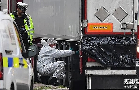 39 people found dead in truck near London were Chinese: UK police