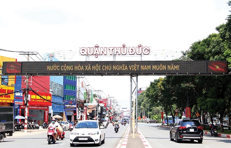 Locals express opinions on proposed Thu Duc city