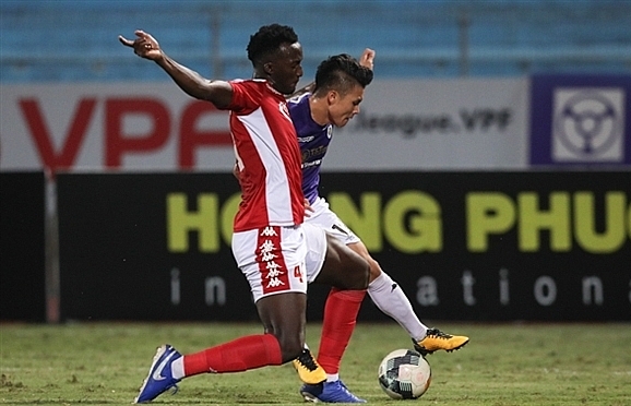 HCMC FC defender calls Quang Hai an 'excellent actor' after penalty controversy