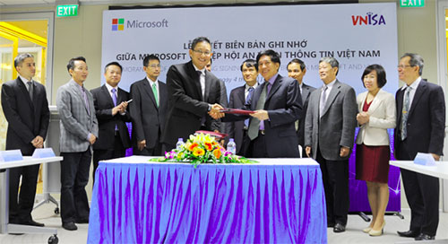microsoft and vnisa cooperate on information security and privacy in vietnam