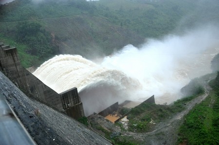 moit abolishes 471 hydro electricity projects