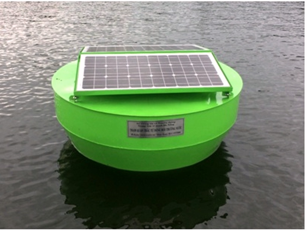 Monitoring the water environment with solar technology