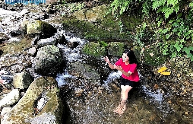 Tuyen Tung waterfall, a highlight in Quang Ngai tourism