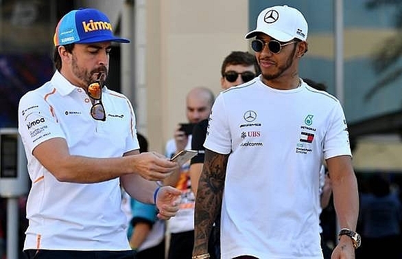 Hamilton says F1 will miss departing Alonso