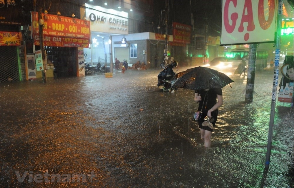 ho chi minh city seriously flooded due to storm usagi