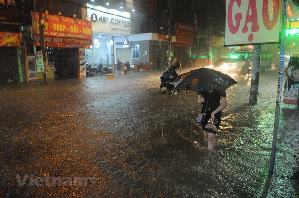 ho chi minh city seriously flooded due to storm usagi