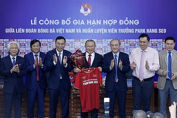 park hang seo to coach vietnam until 2022