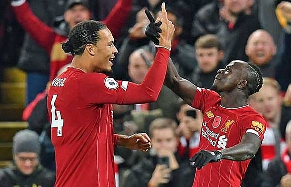Liverpool beat Man City to open up eight-point Premier League lead