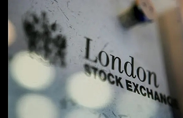 European stock markets retreat on revived trade concerns