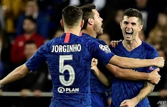 Chelsea made to wait for last 16 spot after draw in Valencia