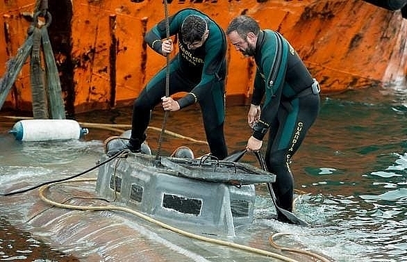 Submarine seized in Spain was carrying three tonnes of cocaine