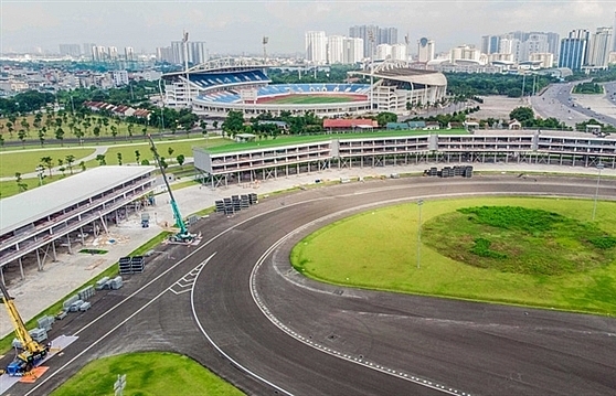 Experts simultaneously called for the cancellation of the Formula 1 race in Hanoi