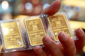 Gold falls VND300,000 per tael
