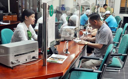 moodys raises vietnam credit rating