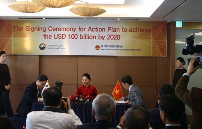 Vietnam, RoK ink action plan to lift bilateral trade to US$100 billion by 2020