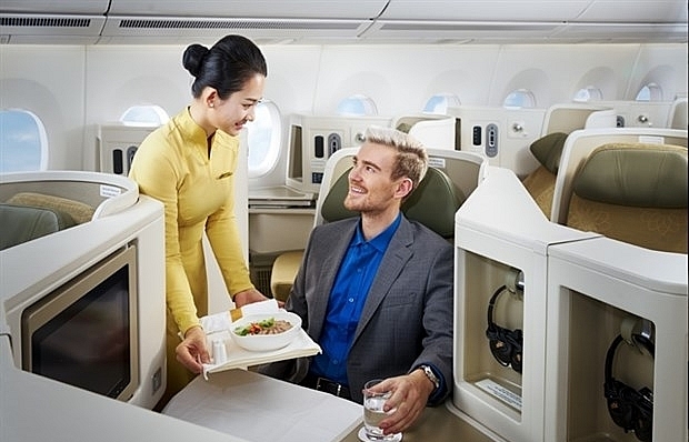 Vietnam Airlines wins two travel awards