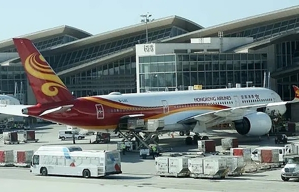 Seven Hong Kong Airlines planes impounded by authority