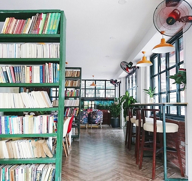 cosy coffee and book shops popping up in vietnam