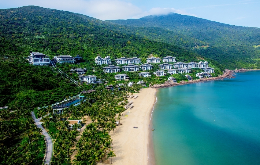 Vietnam gains global recognition with new of iconic resorts and sights