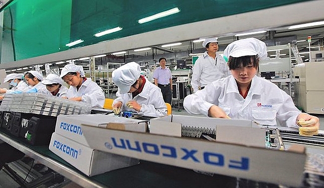 whether apple to build nest in vietnam