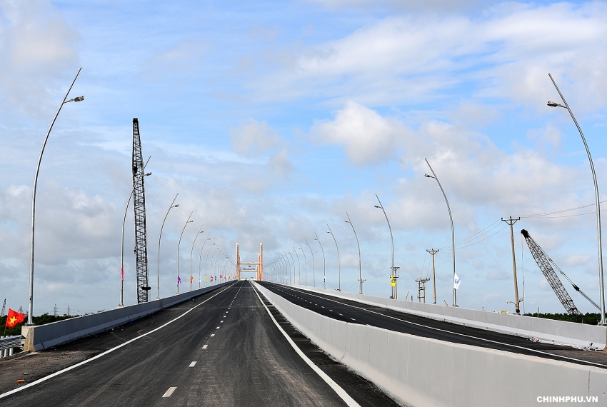 halong haiphong expressway officially open for traffic