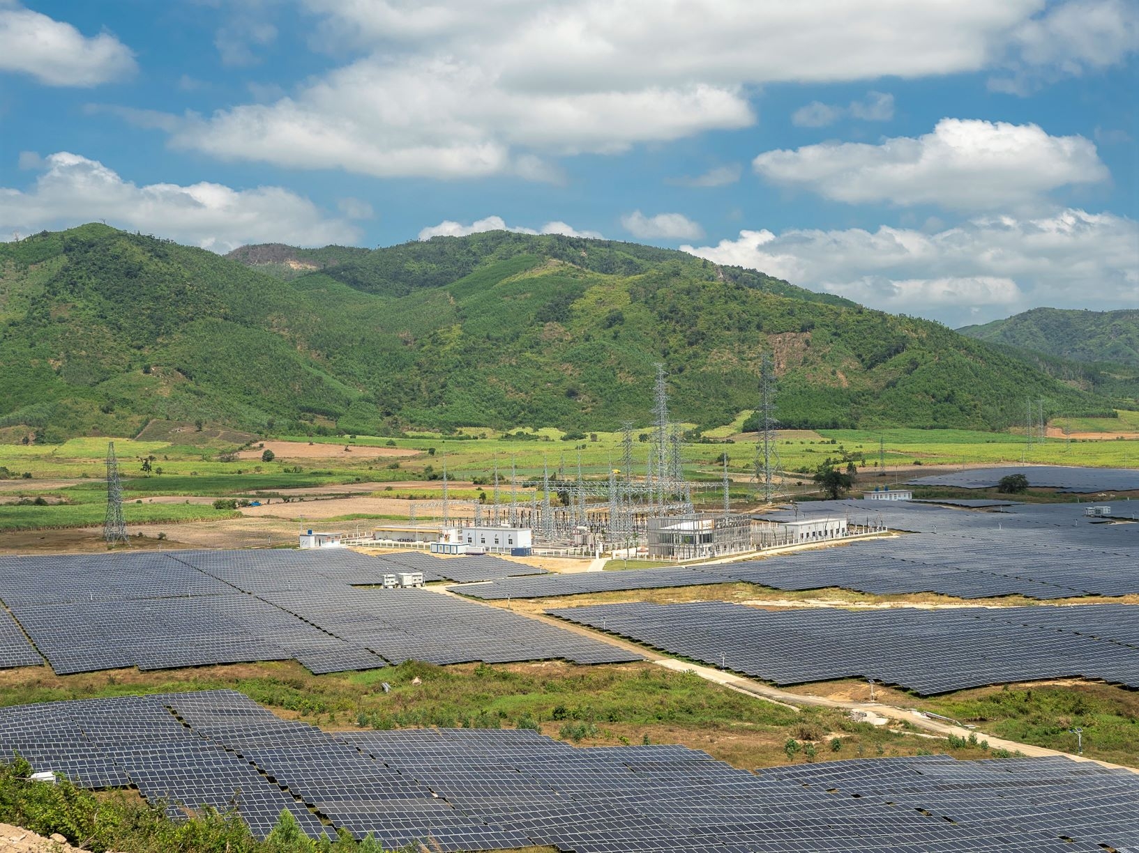 JICA-funded “LEAP” fund finances one of the largest solar power plants in Vietnam