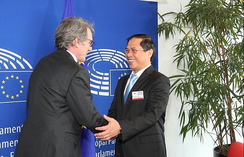European Parliament approves historic FTA with Vietnam