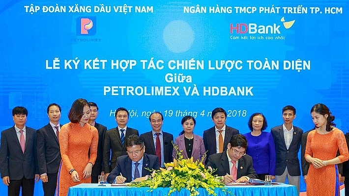 petrolimex issues plan for pg bank hdbank merger