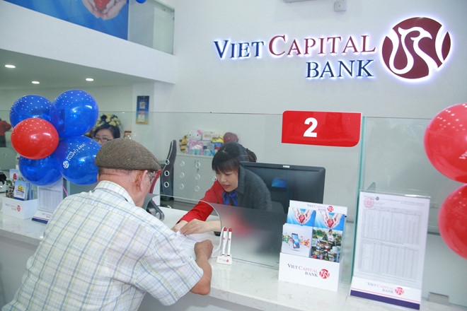 Viet Capital Bank officer receives life sentence for appropriation