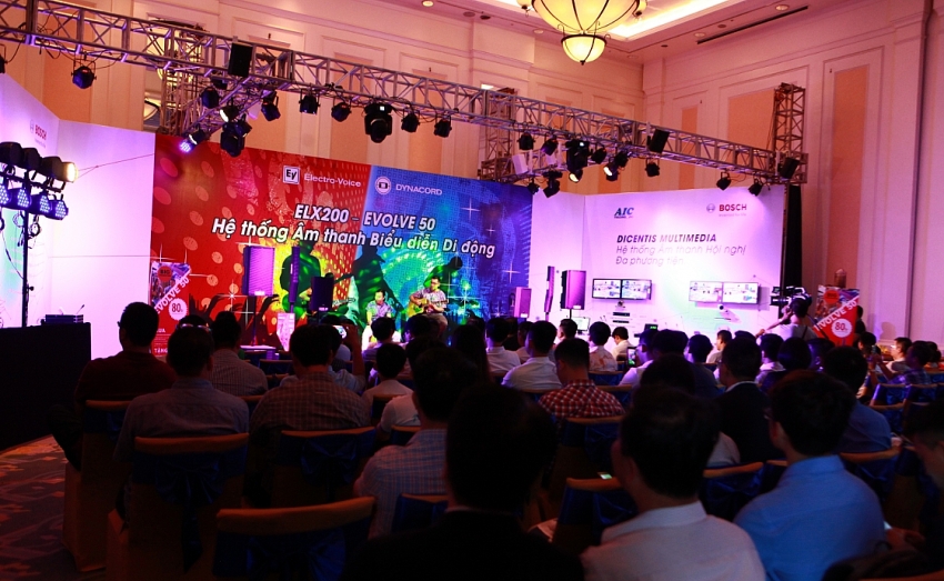 bosch showcased state of the art audio products at the connected communication solutions event