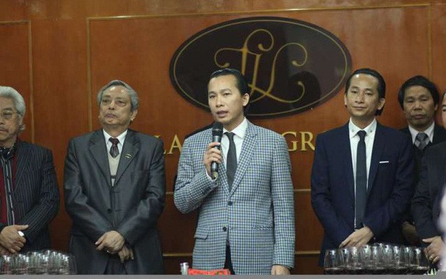Chairman cum general director fully divests La Vong Group