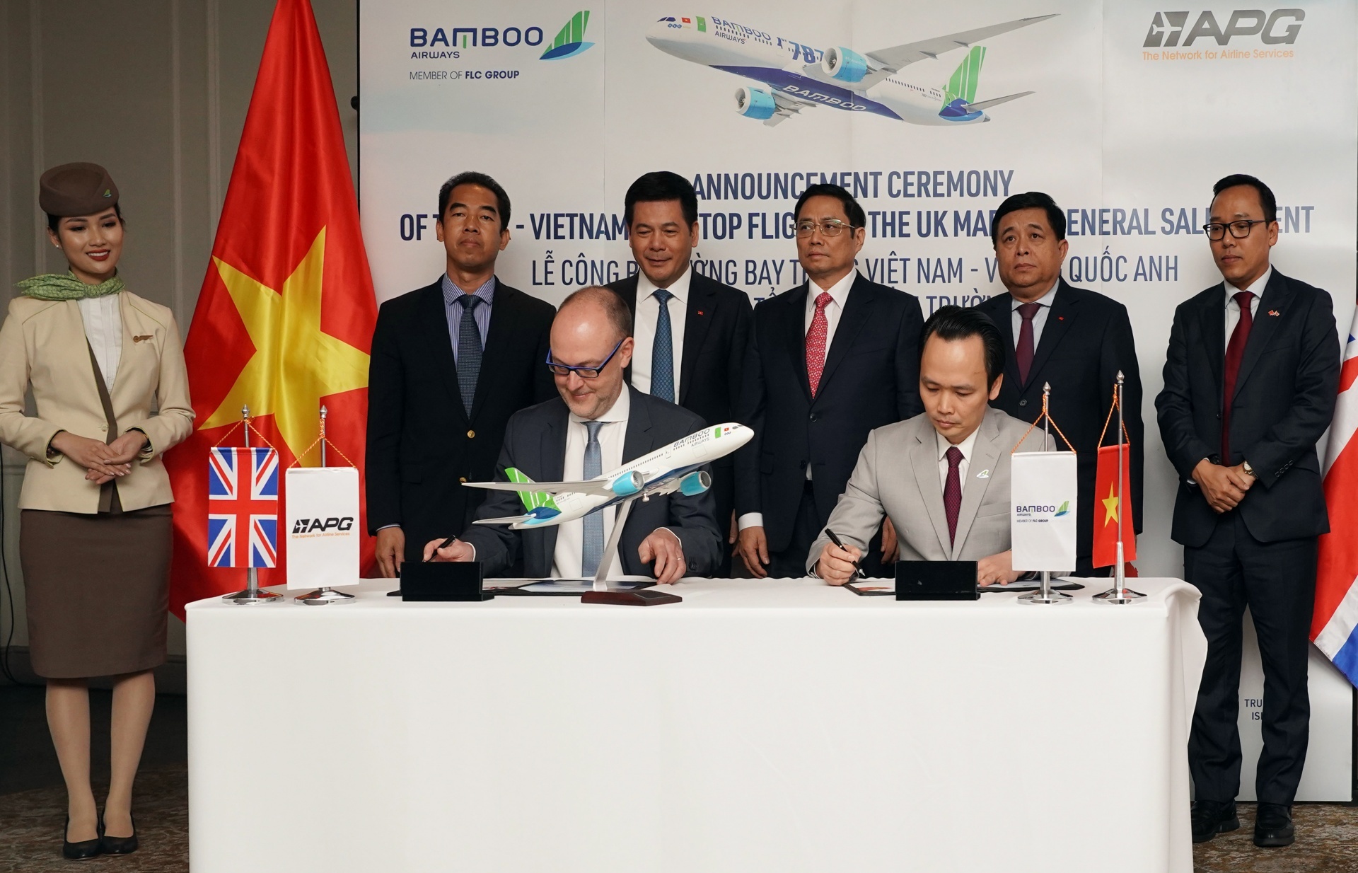 Bamboo Airways inaugurates Vietnam-UK nonstop route and general sales agent in UK