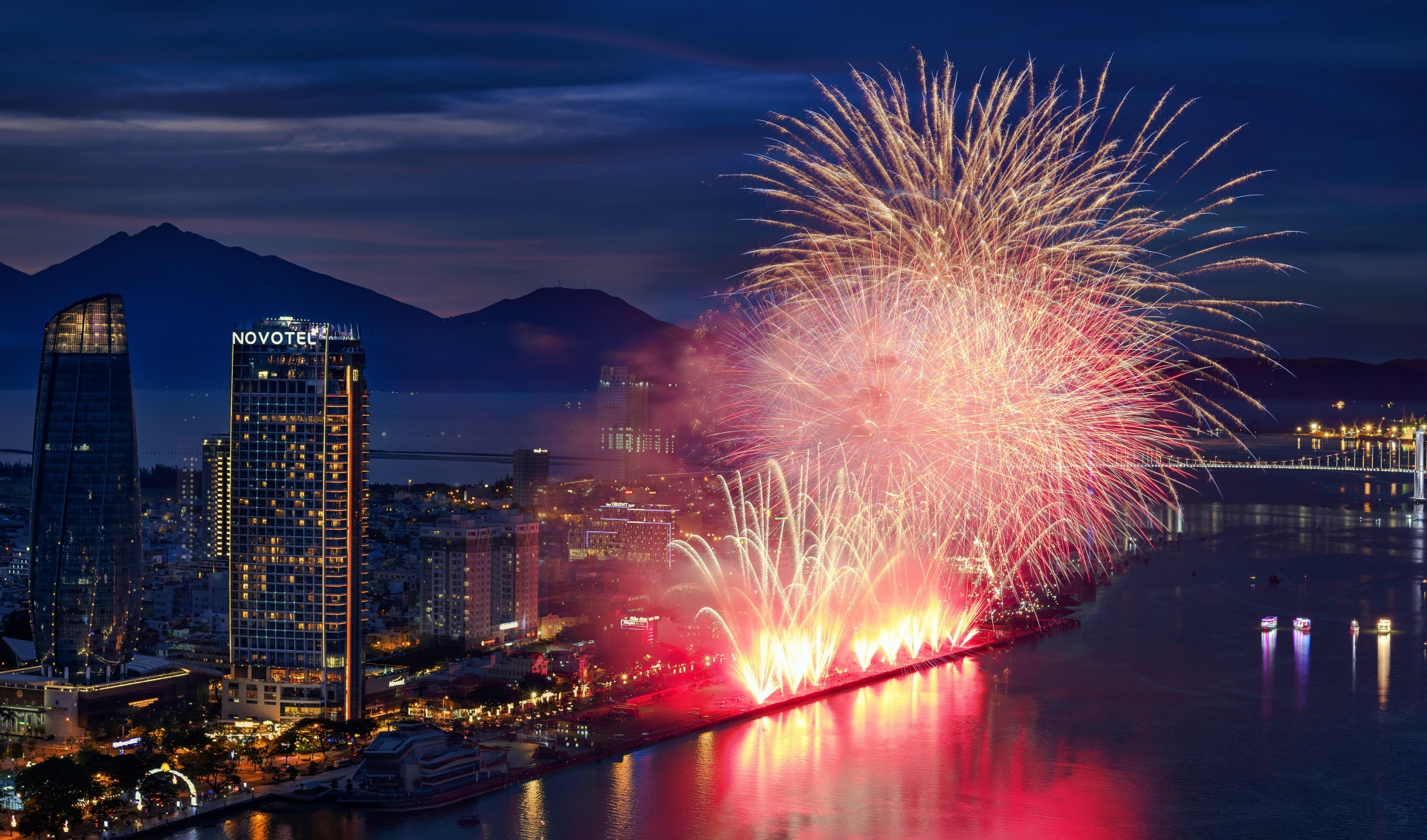 novotel danang the best place in town to enjoy fireworks festival